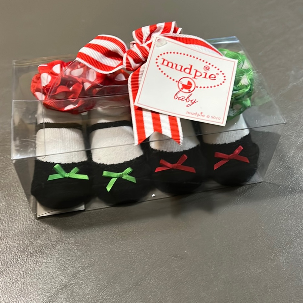 MudPie Baby Christmas Mary Jane Sock Set - 2 pairs - Sz 0-12 month - NWT